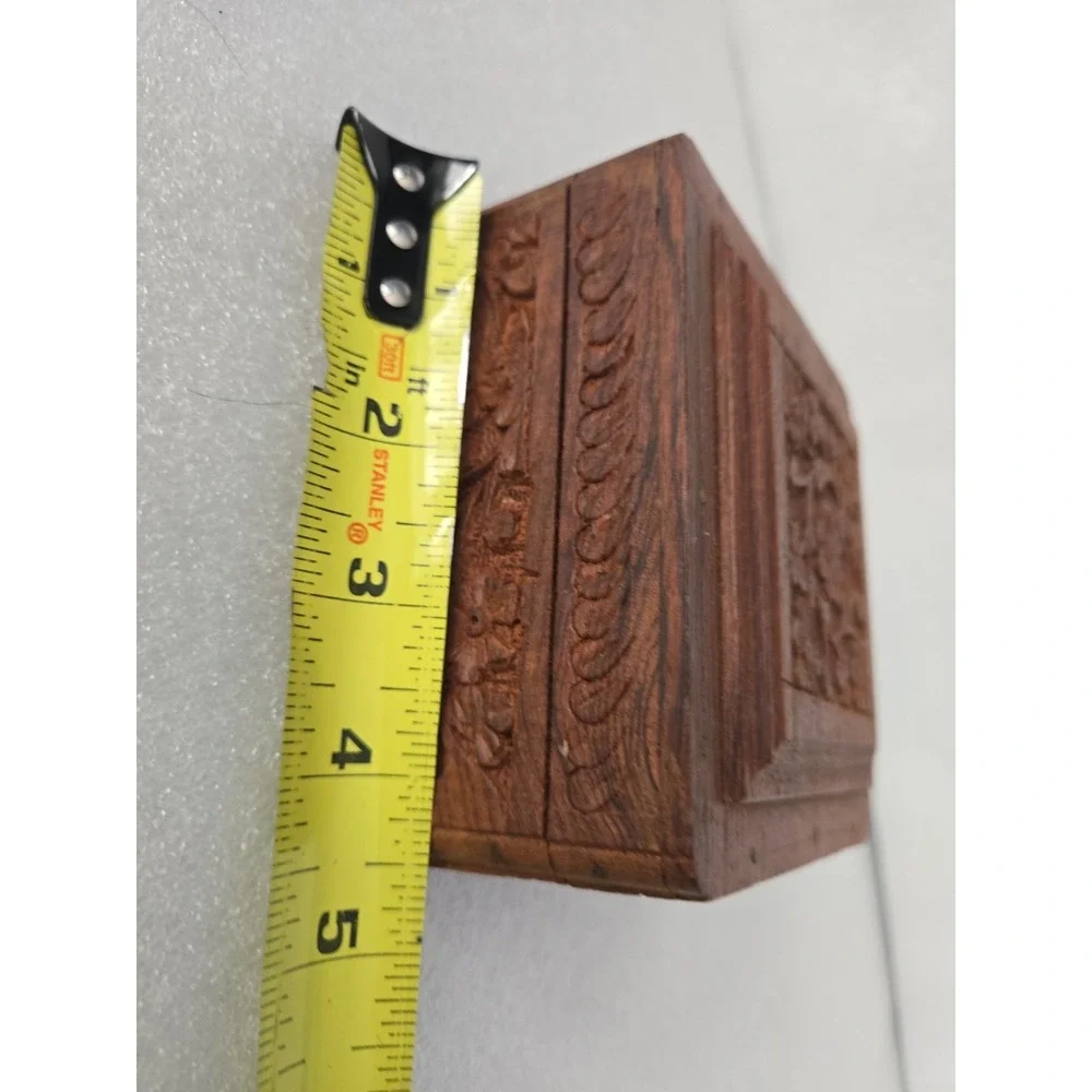 Hand‎ Carved Wooden Jewelry Trinket Box Vintage 4.5